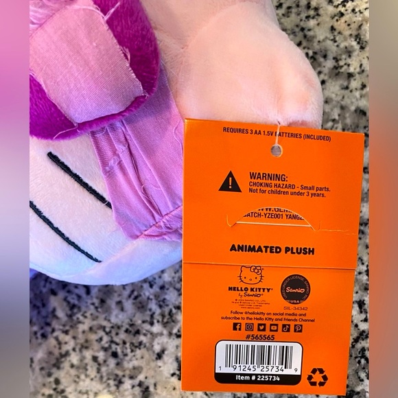 Hello Kitty Halloween Mummy Animated Dancing Plush Side Stepper Sanrio 2024 - Picture 7 of 9